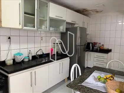  Casa com 3 quartos em condominio pra venda 