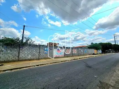  Terreno 4400m2 murado pra venda 