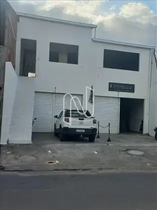   Ponto comercial/fachada.
