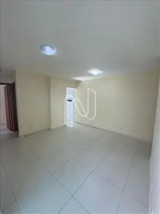 Apto com 2 quartos e suíte pra alugar