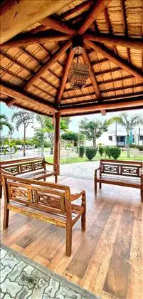 Casa 4Q pra venda ou aluguel Feira de Santana