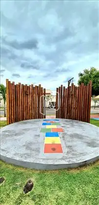 Casa 4Q pra venda ou aluguel Feira de Santana