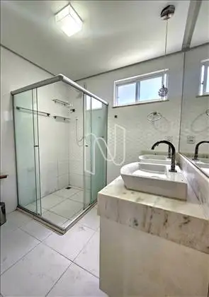 Casa 4Q pra venda ou aluguel Feira de Santana