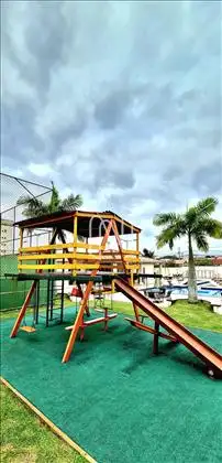     casa/área externa.Casa 4Q pra venda ou al