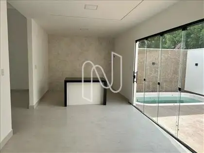Casa com fino acabamento em Feira de Santana