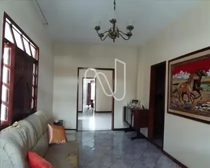 Casa a Venda com 4 quartos Feira de Santana