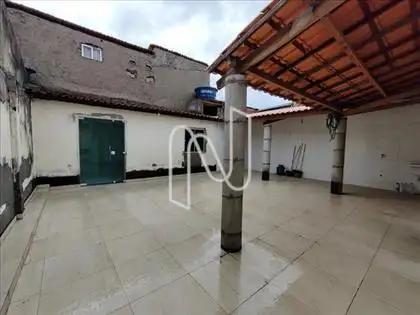 Casa a Venda com 4 quartos Feira de Santana 