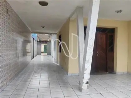 Casa a Venda com 4 quartos Feira de Santana 