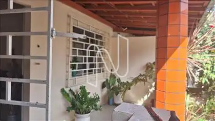 Casa pra venda ou aluguel no Campo Limpo