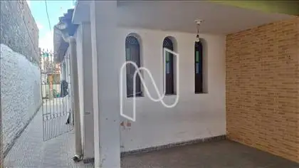 Casa pra venda ou aluguel no Campo Limpo