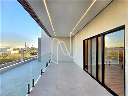     Casa/área externa.