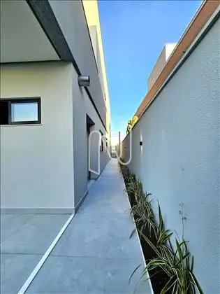     Casa/área externa.