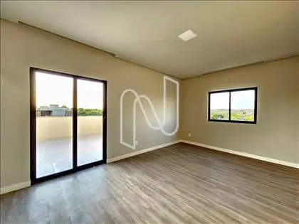    Casa/área interna.