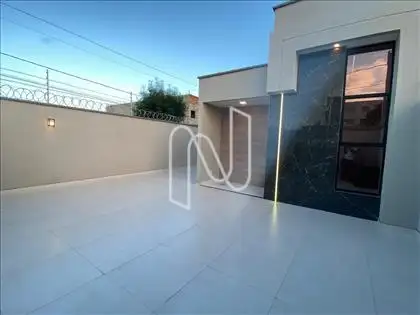 Casa pra venda no SIM em Feira de Santana