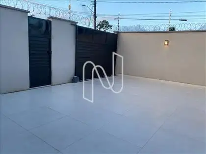 Casa pra venda no SIM em Feira de Santana