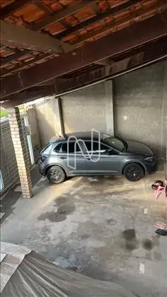Garagem.