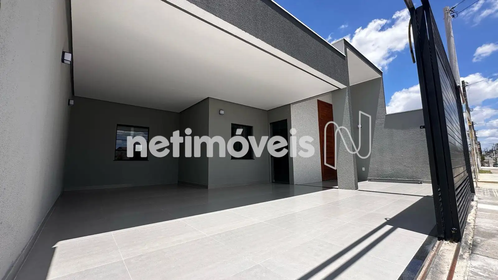Casa reformada a venda prox a Fraga Maia