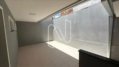 Casa reformada a venda prox a Fraga Maia