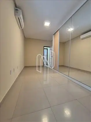    Casa/área interna.