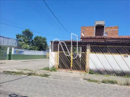  Casa pra venda proxima a UEFS