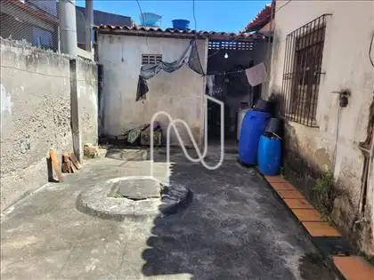  Casa pra venda proxima a UEFS 