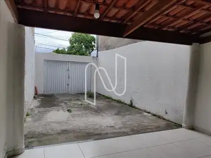 Casa pra venda ou aluguel em Feira de Santana