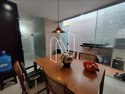   Área Gourmet com Churrasqueira