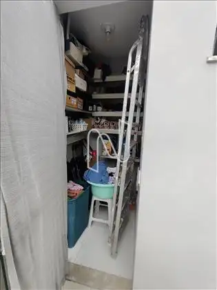   Deposito pela varanda Quarto Suíte 1° andar