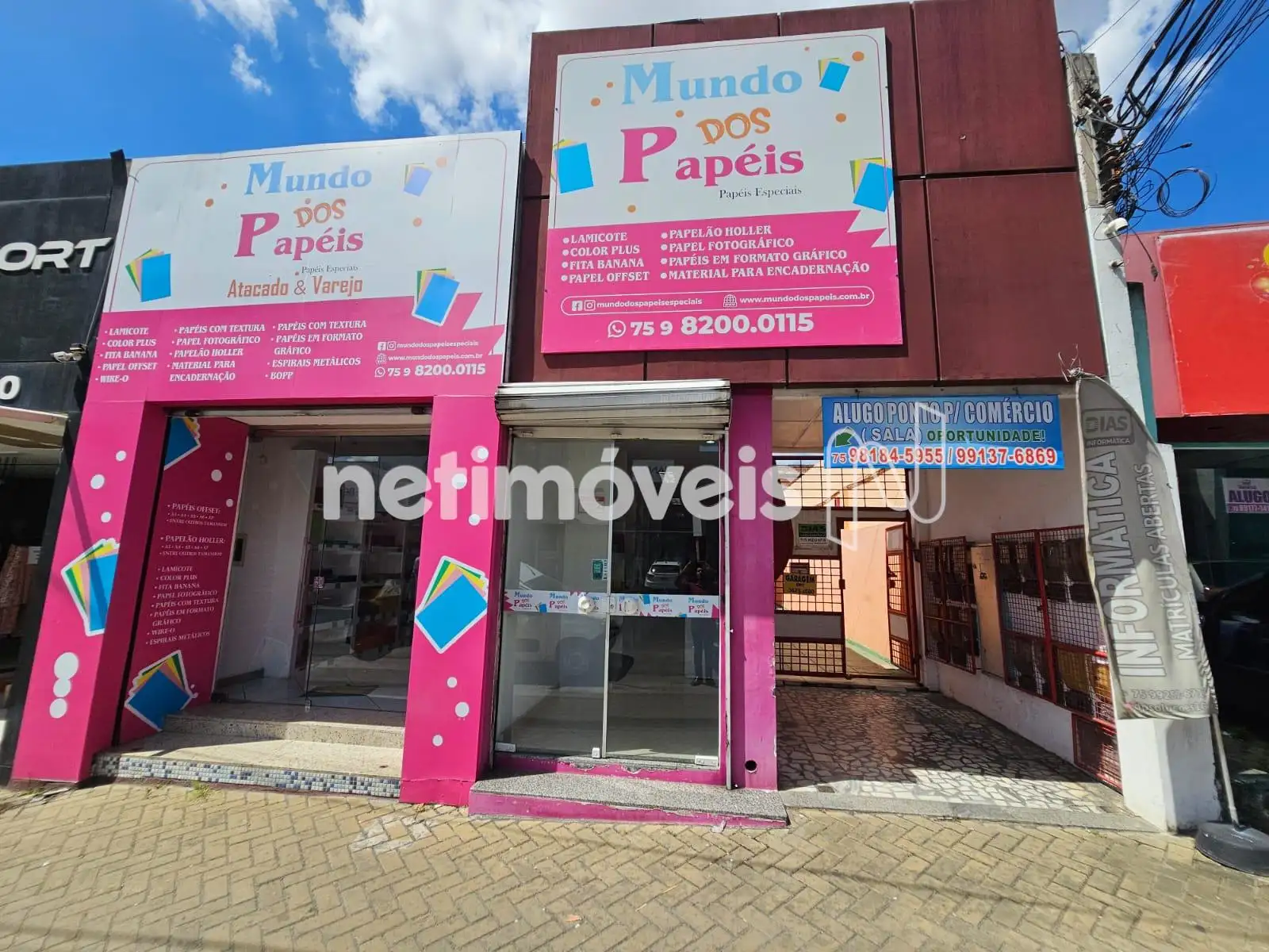   Casa comercial/fachada.