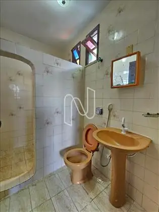    Casa comercial/área interna.