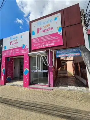    Casa comercial/fachada.