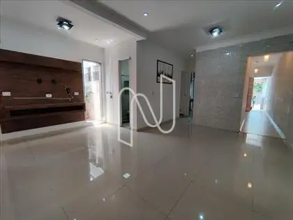   Sala de televisão Jantar e Estar