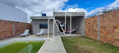  Casa com Piscina venda Parque Universitário