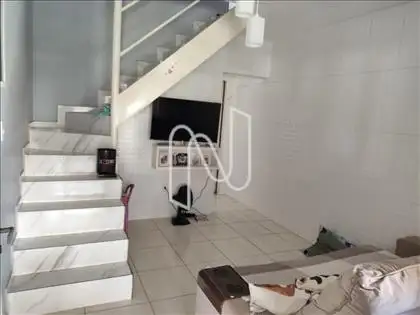    Casa/área interna.
