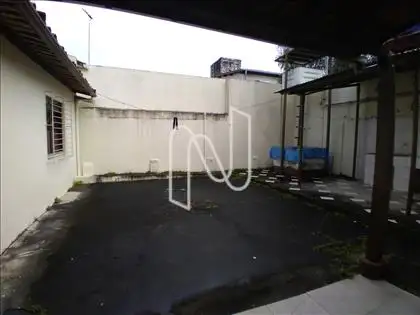   Casa pra venda em Feira de Santana