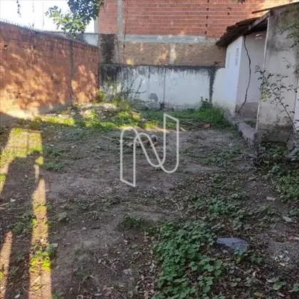   Terreno pra venda em Jd Sucupira