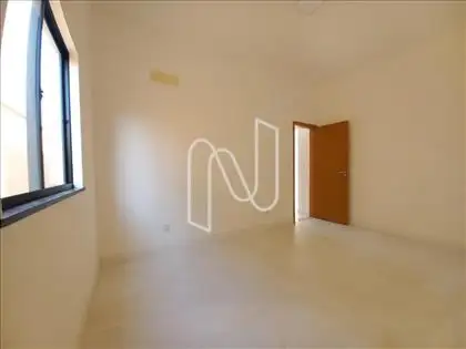  Casa no Lantai venda ou aluguel 