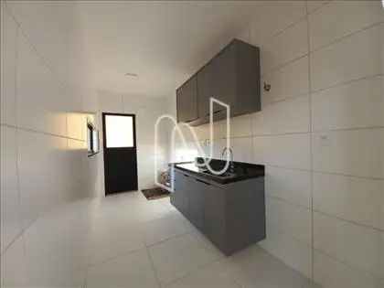  Casa no Lantai venda ou aluguel 
