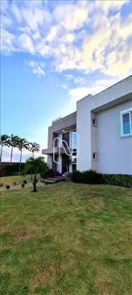 Casa mobiliada em condominio de campo 