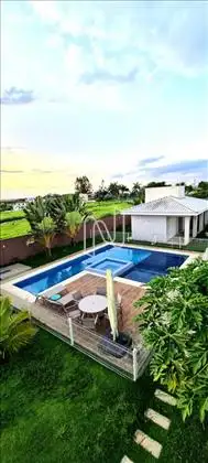 Casa mobiliada em condominio de campo 