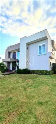 Casa mobiliada em condominio de campo 