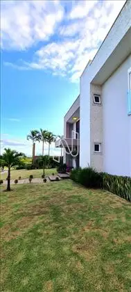 Casa mobiliada em condominio de campo 