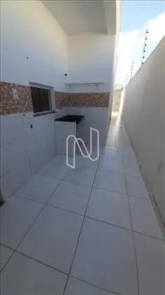  Casa 2Q com suíte no bairro Mangabeira