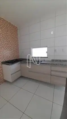 Casa 2Q com suíte no bairro Mangabeira 