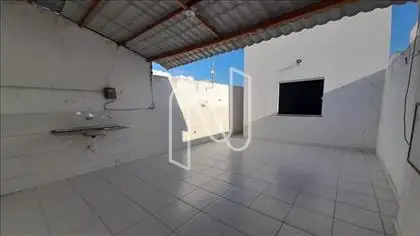 Casa 2Q com suíte no bairro Mangabeira 