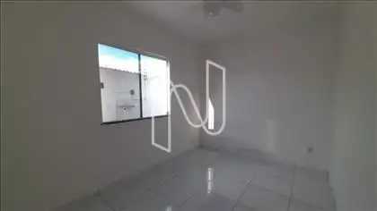 Casa 2Q com suíte no bairro Mangabeira 