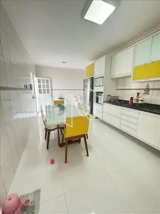 Casa pra venda no bairro Santa Monica  