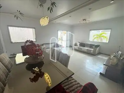 Casa pra venda no bairro Santa Monica 