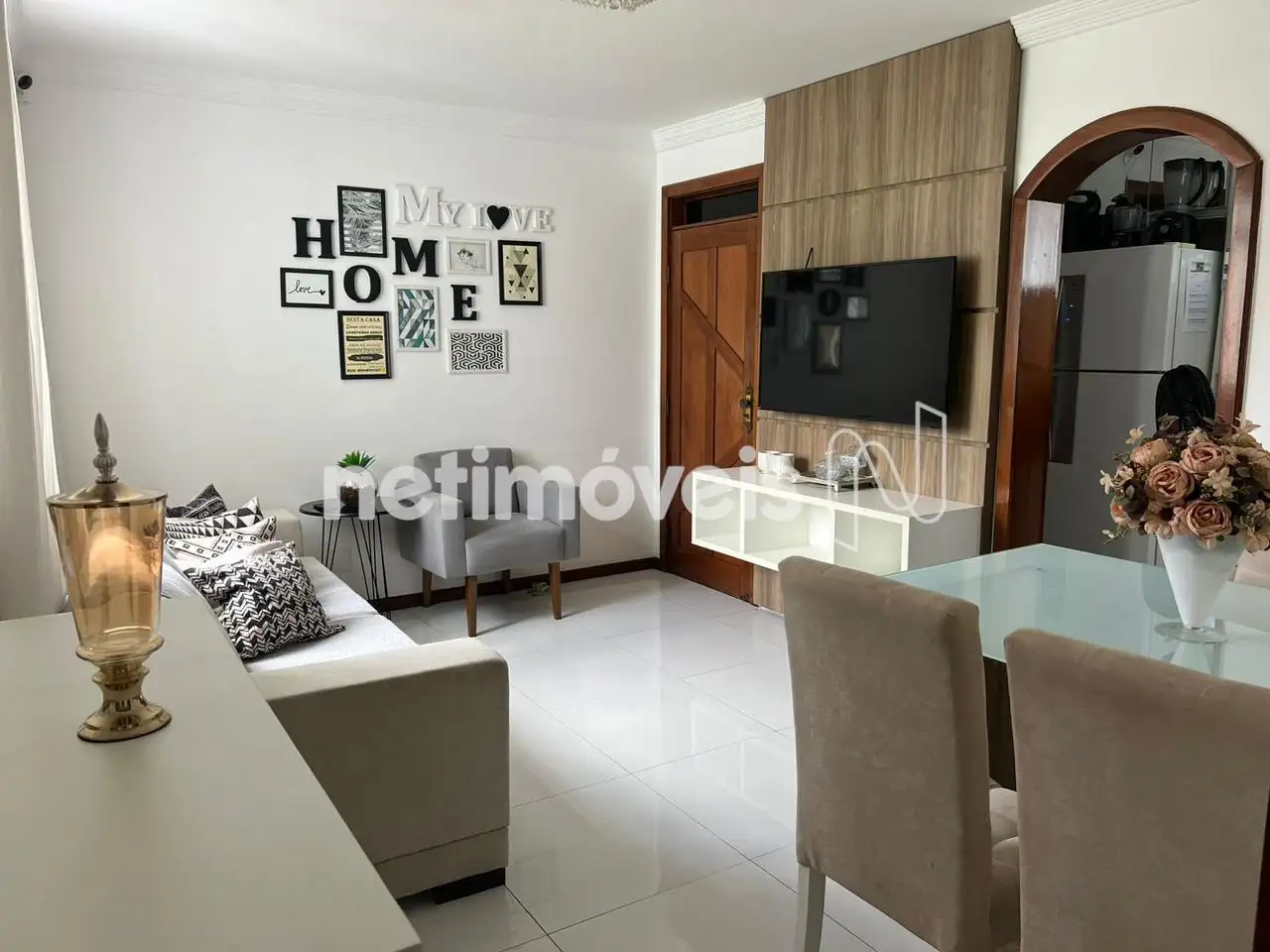  Apartamento mobiliado pra venda
