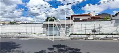  Casa pra venda ou aluguel em Jardim Acacia